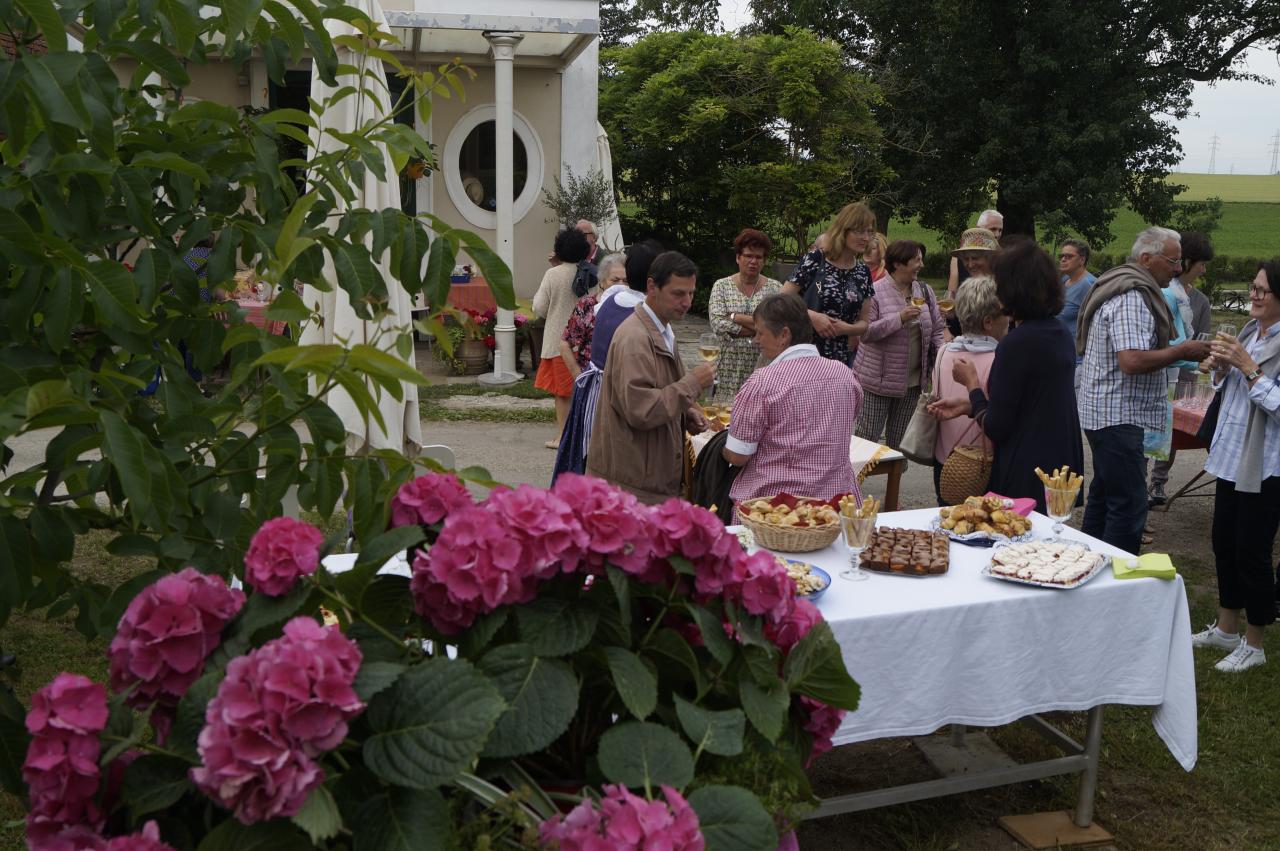 Publikum im Garten